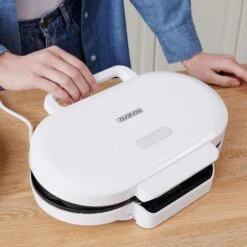 Monzana Waffle Maker Classic Heart Waffle 1200W Non-Stick Coating Temperature Control Kitchen Double Waffle Maker BPA-Free 9 Monzana Waffle Maker Classic Heart Waffle 1200W Non-Stick Coating Temperature Control Kitchen Double Waffle Maker BPA-Free -Small Appliances Store 36560013 5
