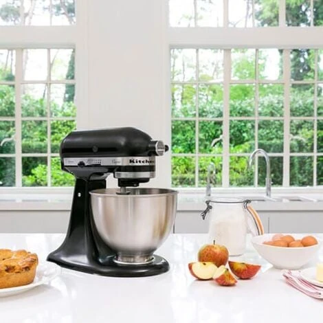 KitchenAid Onyx Black Classic Stand Mixer 4 KitchenAid Onyx Black Classic Stand Mixer - Image 4