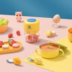 100/250ml Electric Food Blender Multifunctional Cordless Fruit/Vegetable/Meat Blender Portable Baby Food Blender Mini Juice Blender With Stainless Steel Blades 8 100/250ml Electric Food Blender Multifunctional Cordless Fruit/Vegetable/Meat Blender Portable Baby Food Blender Mini Juice Blender With Stainless Steel Blades -Small Appliances Store 96002715 4